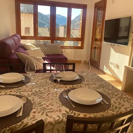 Apartment Apto En Valle De Benasque 2 Wifi *